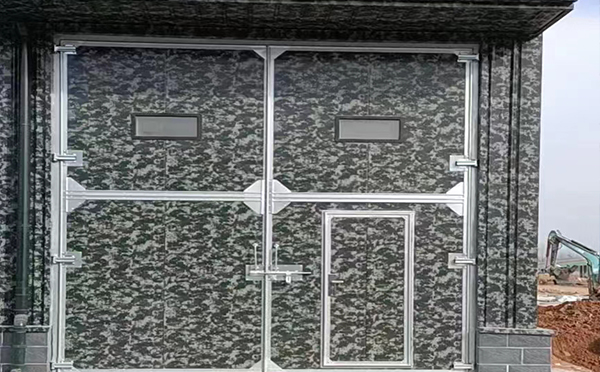 莲湖工业平开门