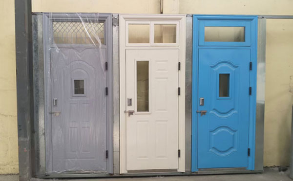 莲湖学校教室门