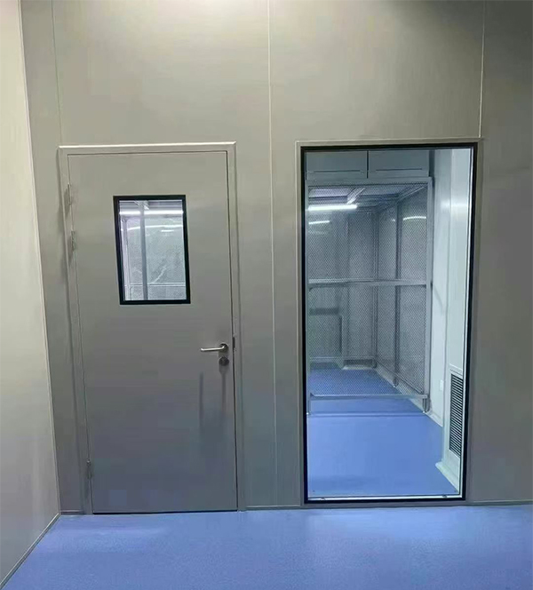 学校教学楼完成莲湖防火门标准化安装