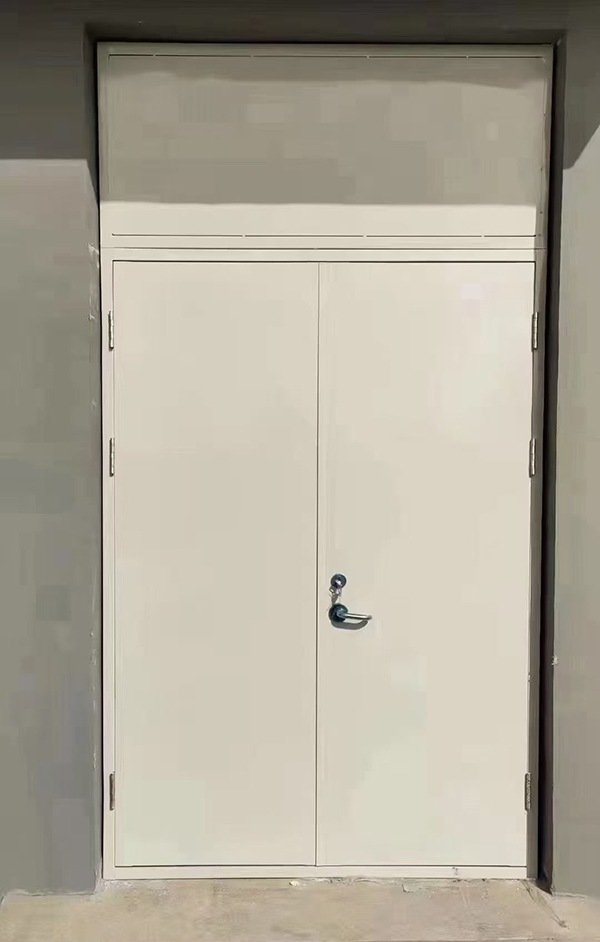 展览馆项目完成大跨度莲湖防火门安装